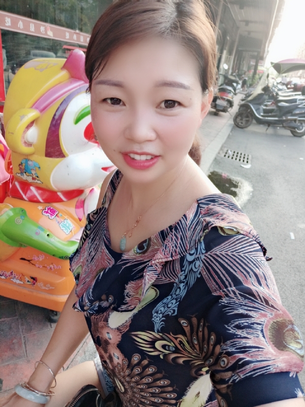 云儿的第一张照片--长沙王婆说媒