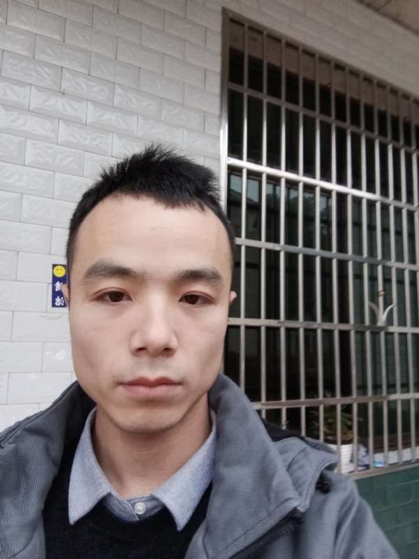 笑得那么开心的第一张照片--长沙王婆说媒